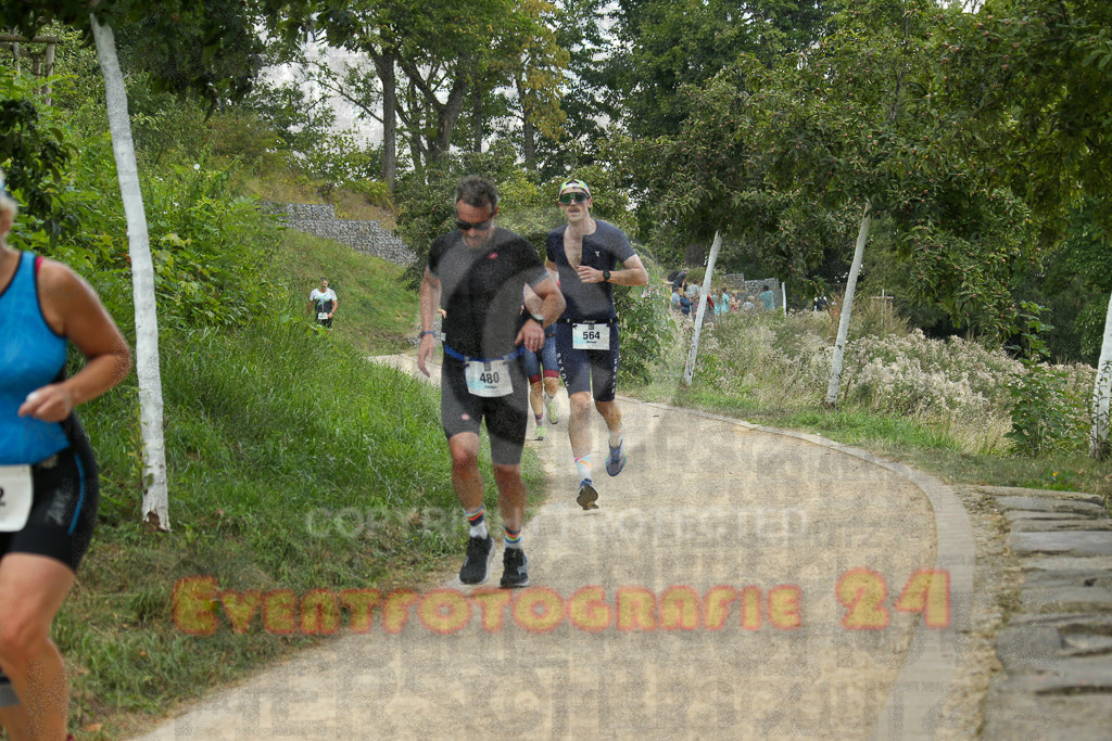 250824_1355_EX1_4248 | Sportfotografie im Rhein-Sieg Kreis, Köln, Bonn, NRW, Rheinland Pfalz, Hessen, etc. Unser Tätigkeitsfeld umfasst den Laufsport vom Volkslauf über den Marathon, Duathlon, Triathon bis zum Ultralauf wie Kölnpfad Ultra oder Schindertrail.