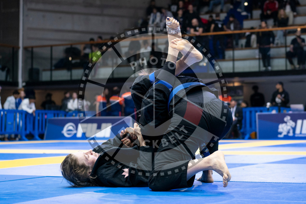 20240121PBB6857 | Fighters compete during the second day of the IBJJF European Championship in Paris, France, on January 21, 2024.