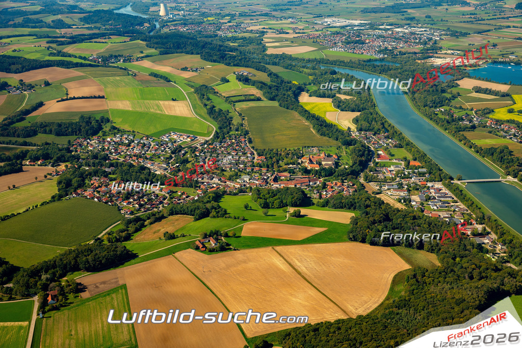 Das Luftbild zeigt :  Niederviehbach - Die Luftaufnahme wurde 2023 vom UL-Flugzeug aus erstellt ( keine Drohne ) - Hochauflösende Luftaufnahme - Für grossformatige Ausdrucke geeignet. Die Geschenkidee !Mit Lizenz und Bildrechte bestellbar