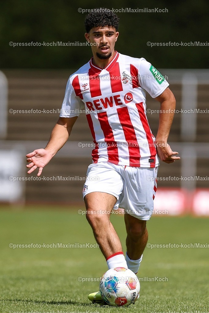 1FC12072501276 | 12.07.2025, Fußball, SV Bergisch Gladbach 09 - 1. FC Köln, Testspiel, BELKAW-Arena, Saison 2025 2026: Fayssal Harchaoui (1.FC Koeln #34) DFB regulations prohibit any use of photographs as image sequences and or quasi-video.