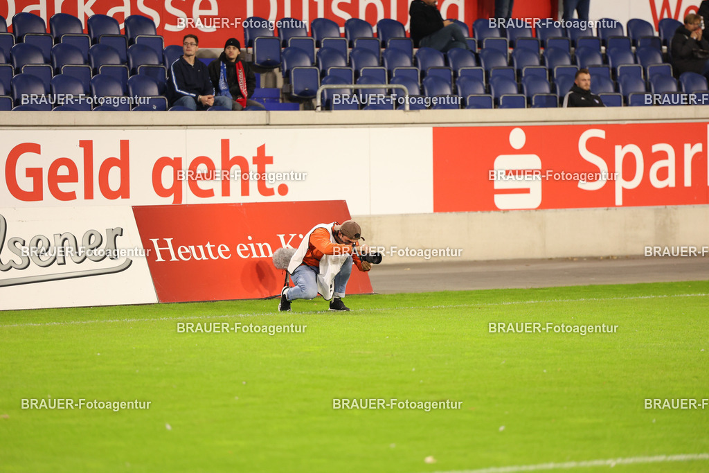 MSV Duisburg - Rot-Weiss Essen  | Duisburg, Deutschland, 26.10.2025 XX während des 3.Liga Spiels zwischen MSV Duisburg und Rot-Weiss Essen in der Schauinsland-Reisen-Arena am 26.10.2025 in Duisburg (Foto von Timo Bluhmki-Schmidt/ Brauer Fotoagentur