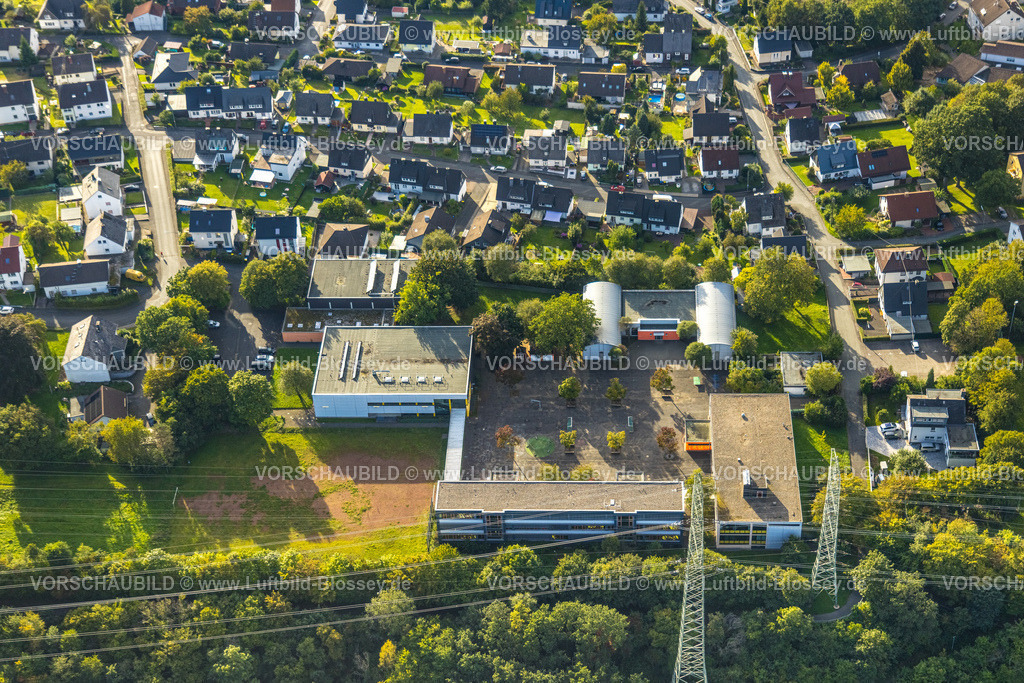 Siegen230913086 | Luftbild, Hauptschule Eiserfeld, Niederschelden, Siegen, Siegerland, Nordrhein-Westfalen, Deutschland