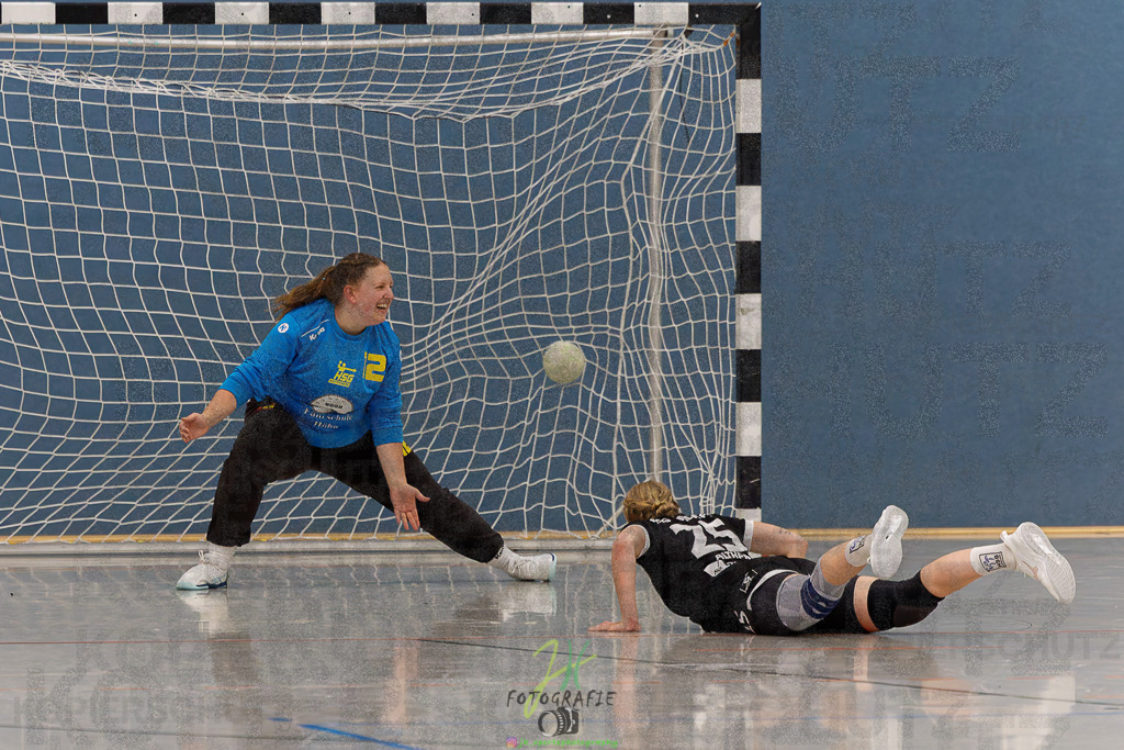 HSG Wettenberg - HSG Lumdatal | Wiederholungs-/Entscheidungsspiel um die Meisterschaft in der Frauen Oberliga Mitte und Aufstieg in die RegionalligaHSG Wettenberg - HSG Lumdatal am 11.05.2025 in Launsbach (Wettenberg) (Halle GS Launsbach (Wettenberg))Photo © 2025 - Jörg Heinrich - Realisiert mit Pictrs.com