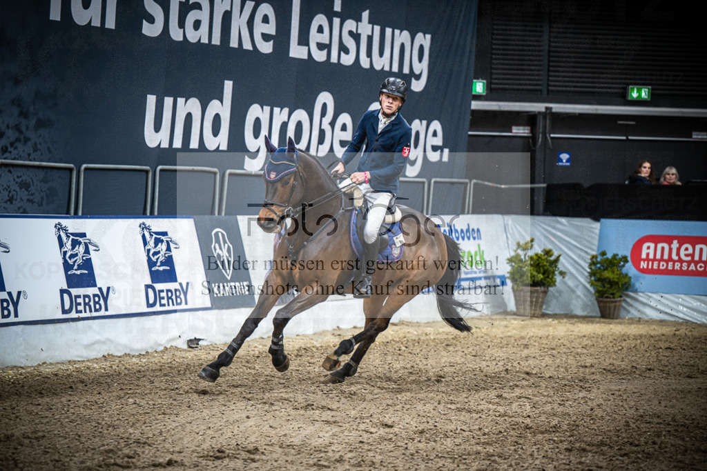 DOS_2946 | Entdecke hochwertige Reitturnierfotos von Foto Oger. Professionell, emotional und authentisch – jetzt Lieblingsmomente im Shop bestellen.Deutschlandweite Turnierfotografie. - Realisiert mit Pictrs.com