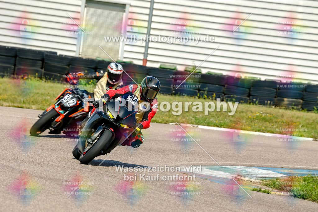 Chambley Juli-0359 | Hier findet Ihr Bilder von Touristenfahrten auf der Nürburgring Nordschleife oder von anderen Veranstaltungen die ich besucht habe. Viel Spass beim Durch Schauen 