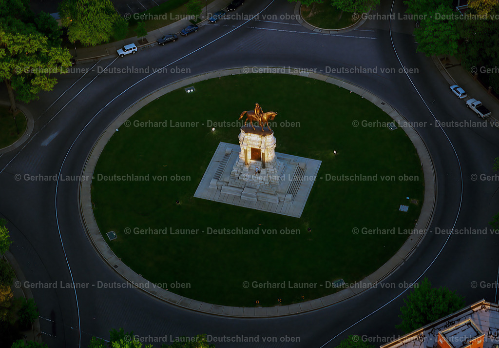 USA5708 | Monument Ave Stonewall Jackson, Richmond Virginia, USA