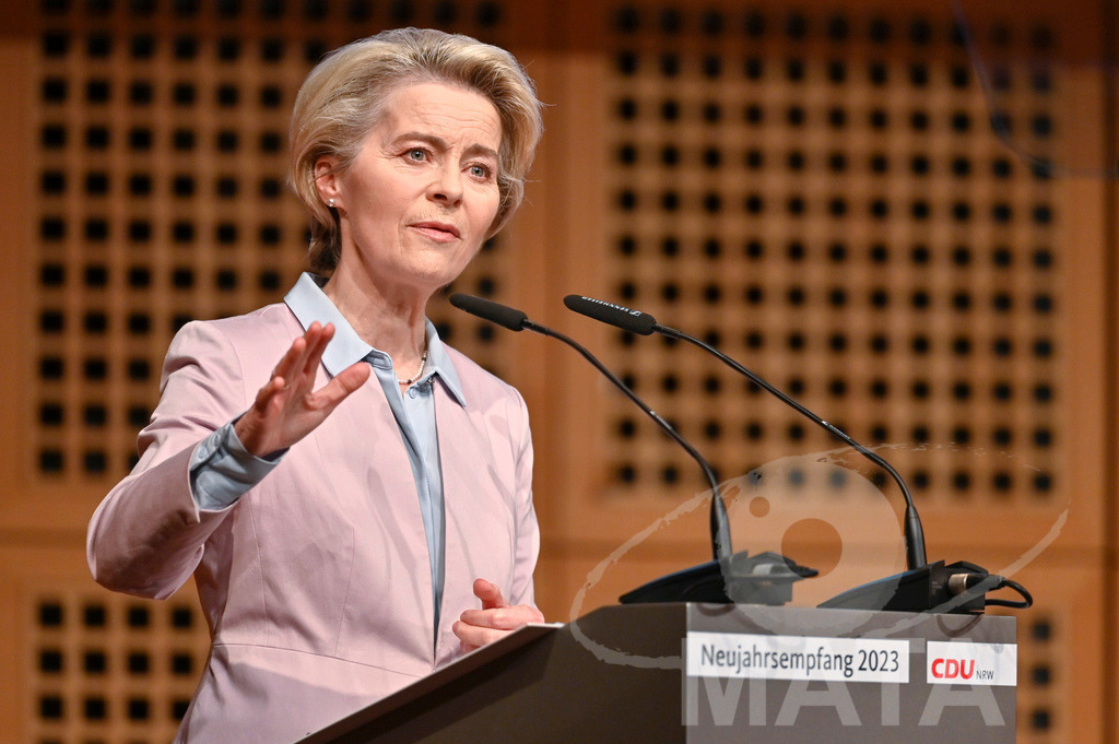 _DWI0855 | Politikerin Ursula von der Leyen beim CDU-NRW Neujahrsempfang in Düsseldorf. Düsseldorf, 28.01.2023 - Realisiert mit Pictrs.com