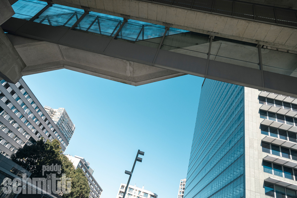 PS-Donau-City-2026-07 | Entdecke die größte Bildgalerie der Region mit Fotografien aus dem Allgäu, der Bodenseeregion, Oberschwaben, dem Donautal und der Schwäbischen Alb. Landschaften, Luftaufnahmen und Reisefotografie als Wandbild und Fotokunst. - Realisiert mit Pictrs.com