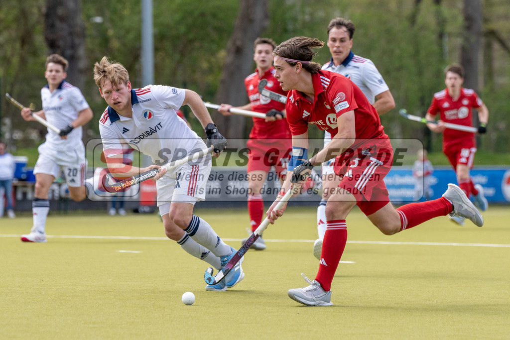 SFE_20260321_0074 | Köln, Deutschland, 21.03.26: Feldhockey 1. Bundesliga Herren zwischen Rot-Weiss Köln - Mannheimer HC im REWE Sportpark am 21.03.2026 in Köln, Deutschland. (Foto von Stephan Fehrmann)Köln, Germany, 21.03.26: Feldhockey 1. Bundesliga Herren between Rot-Weiss Köln - Mannheimer HC in REWE Sportpark at 21.03.2026 in Köln, Deutschland. (Foto from Stephan Fehrmann)