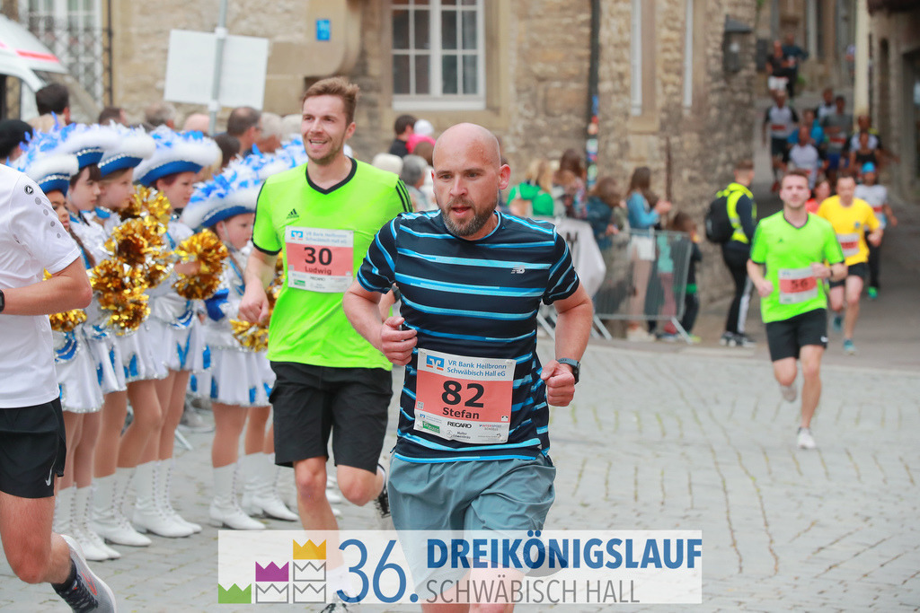VR Bank Hauptlauf 10km | 3königslauf 2022 VR Bank Hauptlauf - Realisiert mit Pictrs.com