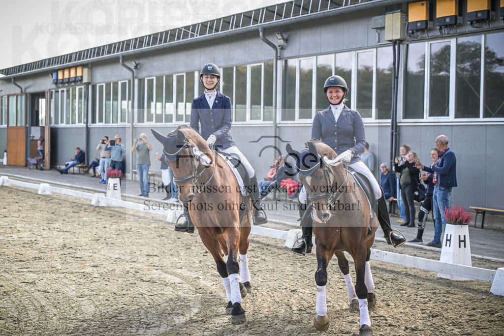 DOS_0200 | Entdecke hochwertige Reitturnierfotos von Foto Oger. Professionell, emotional und authentisch – jetzt Lieblingsmomente im Shop bestellen.Deutschlandweite Turnierfotografie. - Realisiert mit Pictrs.com