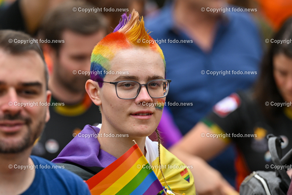 Linzpride 2023_ 24.06.2023-58 | 24.06.2023, Linz, AUT, Linzpride 2023, im Bild Teilnehmer an der Linzpride 2023