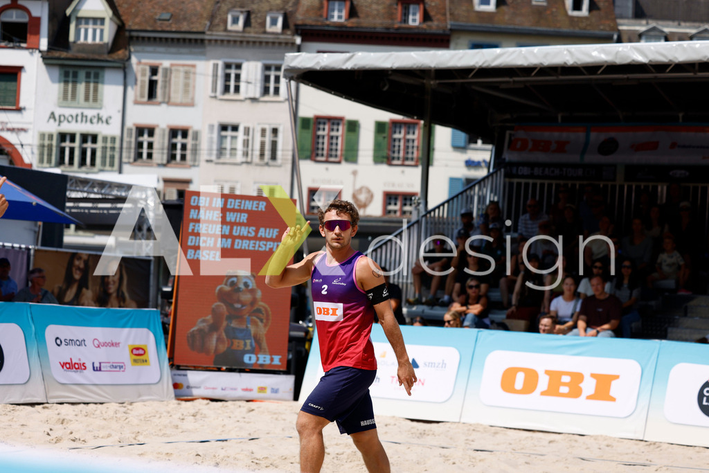 Obi BeachTour 2026 - Basel | BASEL, SWITZERLAND - JULY 19: YVES HAUSSENER (SUI) during the Obi BeachTour 2026 match between DILLIER / FLÜCKIGER (SUI) and HAGENBUCH / HAUSSENER (SUI) at Barfüsserplatz on July 19, 2026 in Basel, Switzerland. - Realisiert mit Pictrs.com
