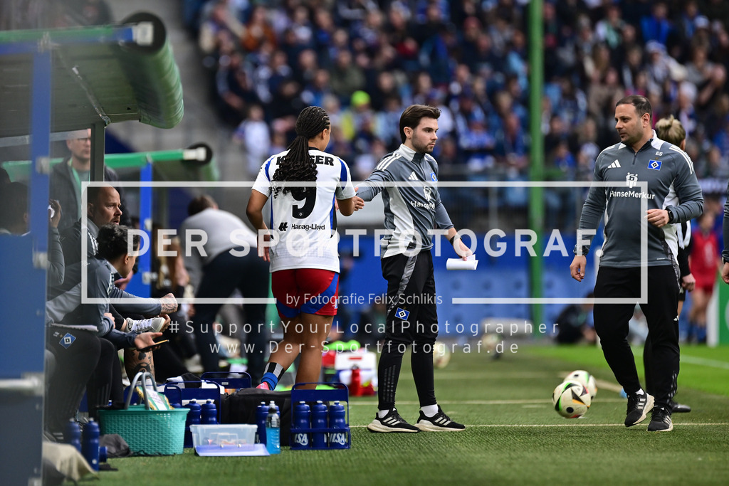 Fußball I Frauen I Saison 2024-2025 I DFB-Pokal I Halbfinale I Hamburger SV - SV Werder Bremen I 34942 | Der Sportfotograf. - Realized with Pictrs.com