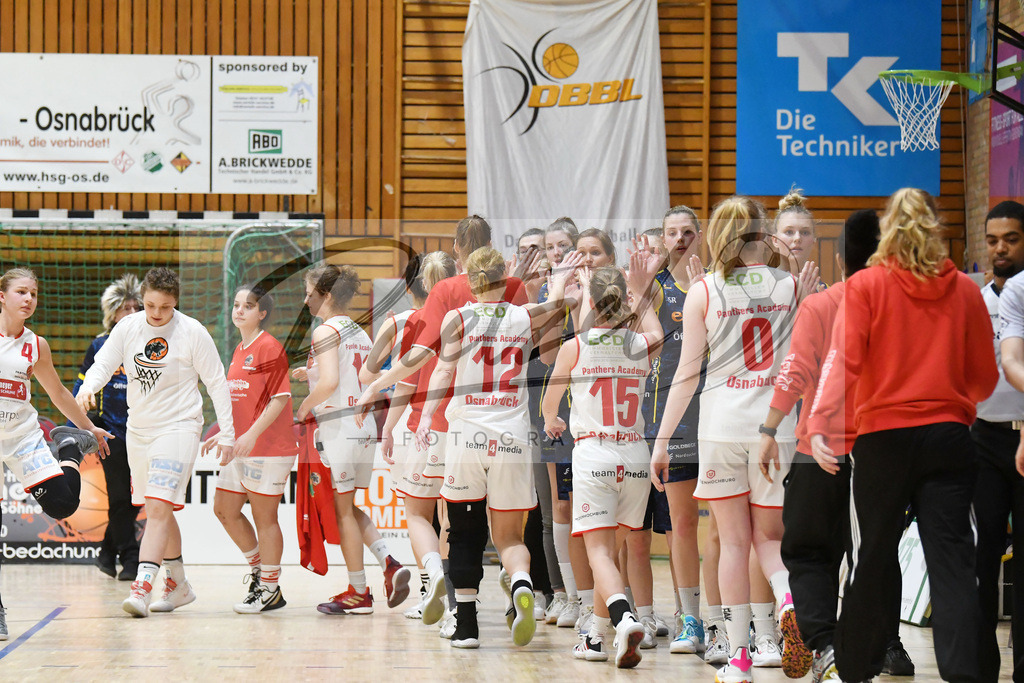 20200209_PAOEBS_0053 | Basketball, Frauen: . Die Spielerinnen der Panthers Academy Osnabrueck waehrend des Spiels der 2. DBBL zwischen Panthers Academy Osnabrueck und Eintracht Braunschweig im datos – home of the panthers am 09.02.2020 in Osnabrueck, Deutschland. - Realisiert mit Pictrs.com