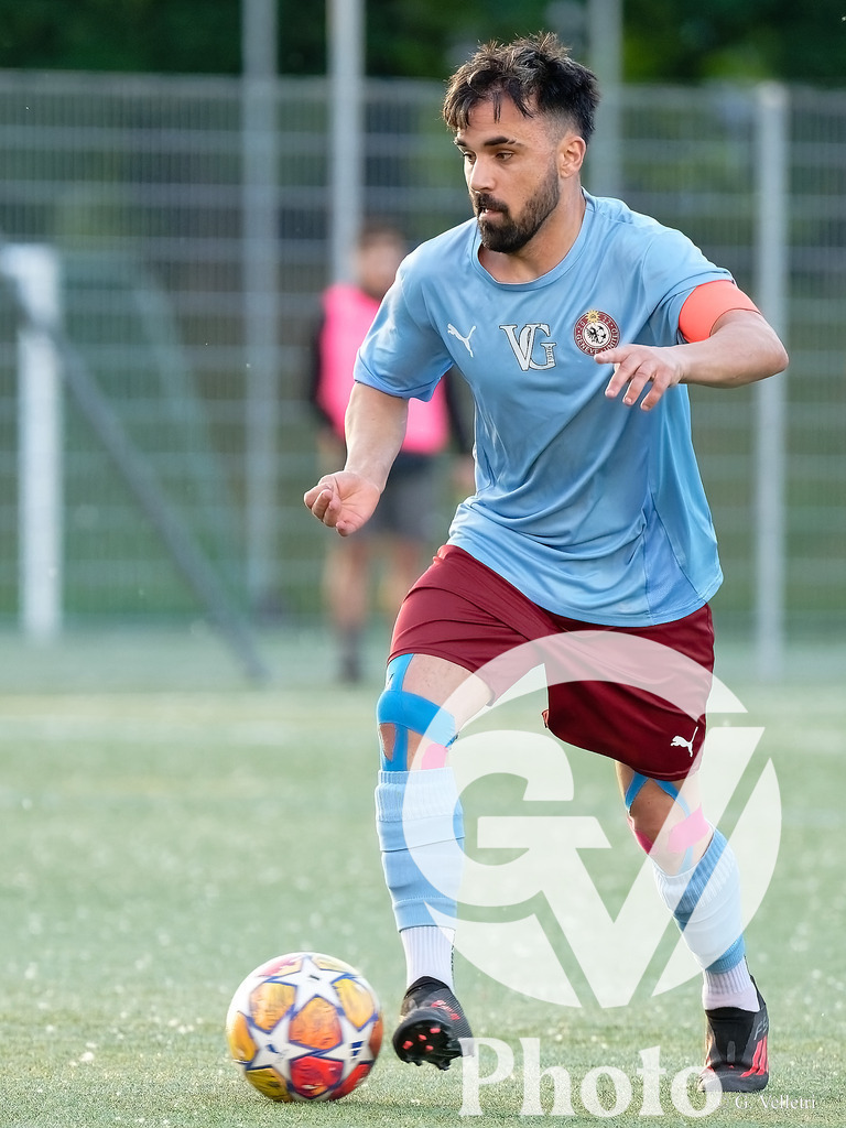 US Carouge II  v Viseu United  - 4eme ligue Groupe 3 | Geneva, Switzerland - May 20 : during the 4eme ligue Groupe 3  match between US Carouge II  and Viseu United  at Stade de la Fontenette  on May 20 , 2026 in Geneva, Switzerland.