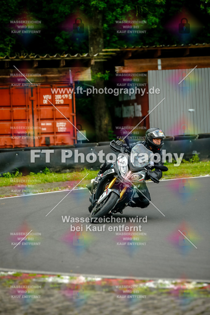 VBK-4168 | Hier findet Ihr Bilder von Touristenfahrten auf der Nürburgring Nordschleife oder von anderen Veranstaltungen die ich besucht habe. Viel Spass beim Durch Schauen 