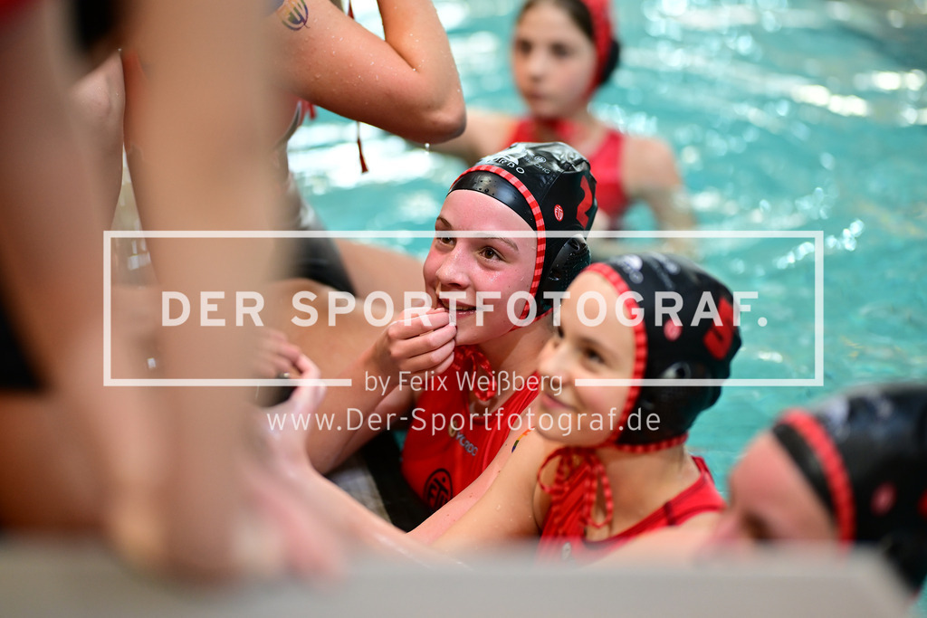 Wasserball I Juniorinnen I Saison 2024-2025 I DSV-Nachwuchscup U16 I SSV Esslingen - Eimsbütteler TV I 49361 | Der Sportfotograf. - Realisiert mit Pictrs.com