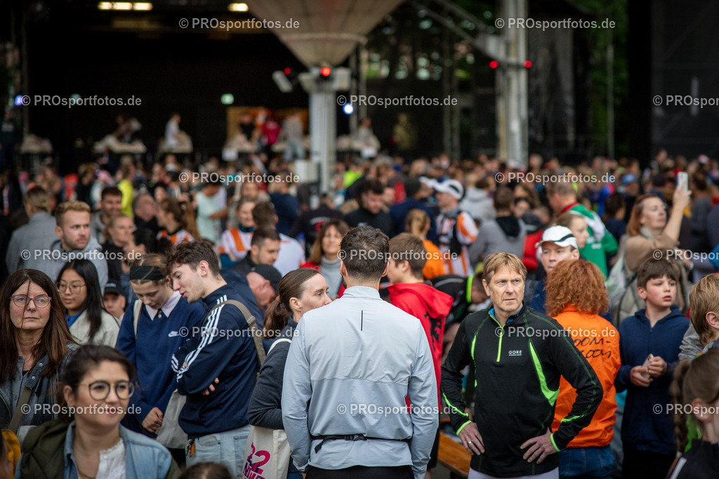 22. ASV Nachtlauf; Koeln, 28.05.25 | Impressionen vom 22. ASV Nachtlauf am 28.05.25 am Tanzbrunnen in Koeln. Foto: BEAUTIFUL SPORTS/Axel Kohring