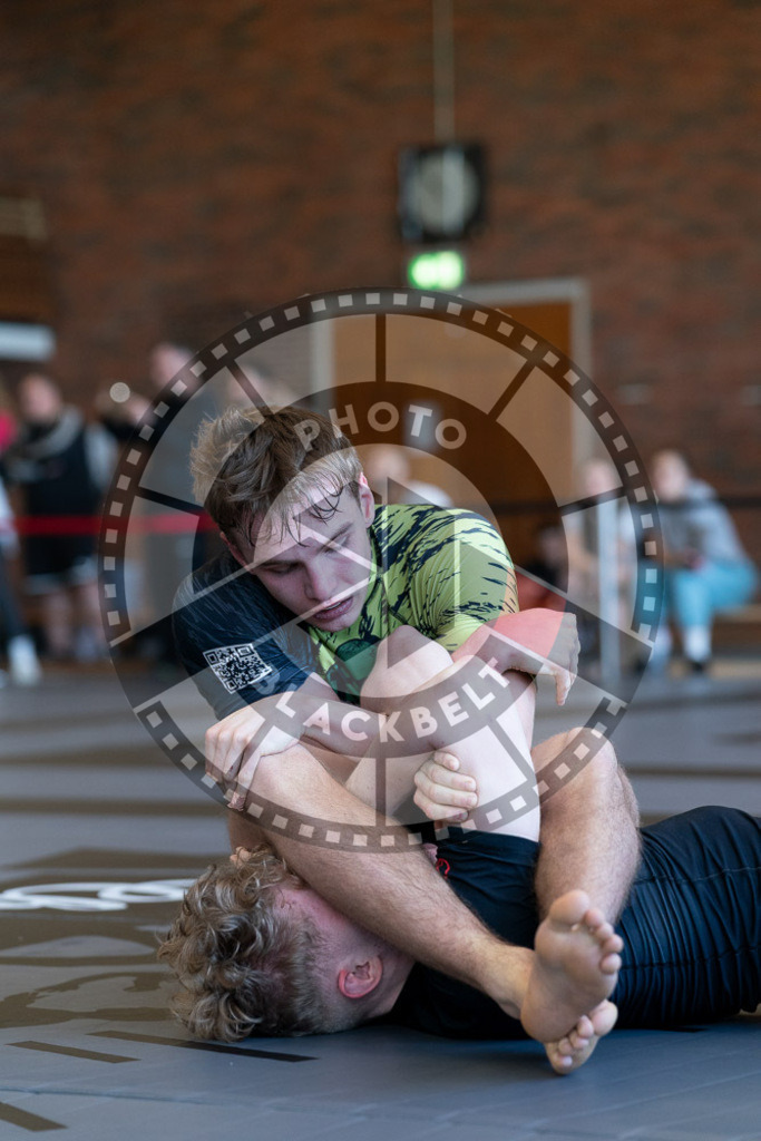 20250329PBB0610 | Fighters compete during the International Luta Livre (ILLCS) Germany IX Spring 2025 Competition spring on March 29, 2025 in Hannover, Germany.© Chiara Dazi