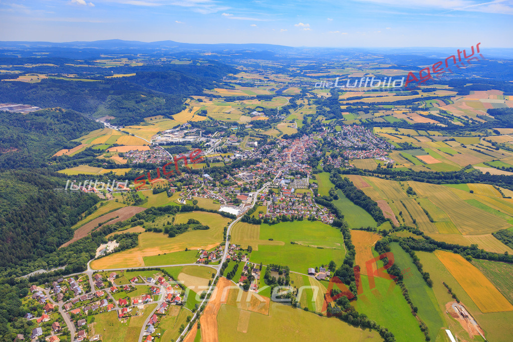 Luftbild von  Stadtsteinach - Luftaufnahme wurde 2016 von https://frankenair.de mittels Flugzeug (keine Drohne) erstellt - die Geschenkidee