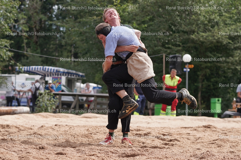 DSC09466-2 | René Burch leidenschaftlicher Fotograf aus Kerns in Obwalden.  Hier finden sie Sport, Landschaft und Natur Fotografie.
 - Realisiert mit Pictrs.com