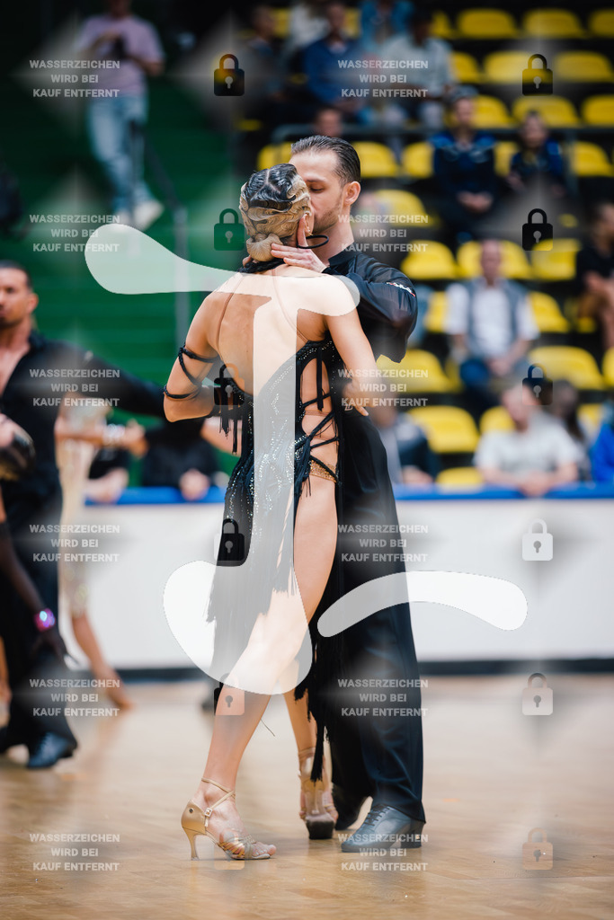 Hessen Tanzt WDSF International Open Latin 4th (83) Vitalii Zakharov _ Tabea Louisa Thaler (TC Blau-Orange Wiesbaden)-2025-05-18-4461 | Webshop for digital downloads and prints of dance sport, event & show photographer Julian Link - Realisiert mit Pictrs.com