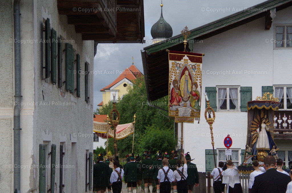 IMGP6657 | fotografiert von Axel PollmannLeonhardi Wallfahrt Benediktbeuern und Murnau, Fronleichnam, Fasching, Landschaft im Loisachtal und Benediktbeuern  - Realisiert mit Pictrs.com
