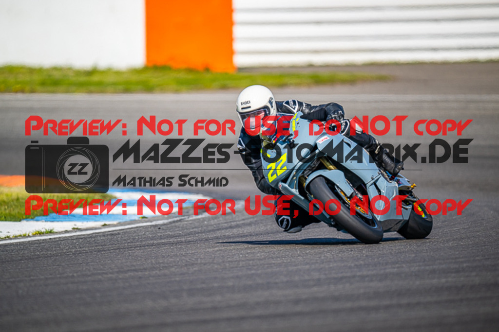 MaZZes_FotoMatrix_230410_5010 | ROT