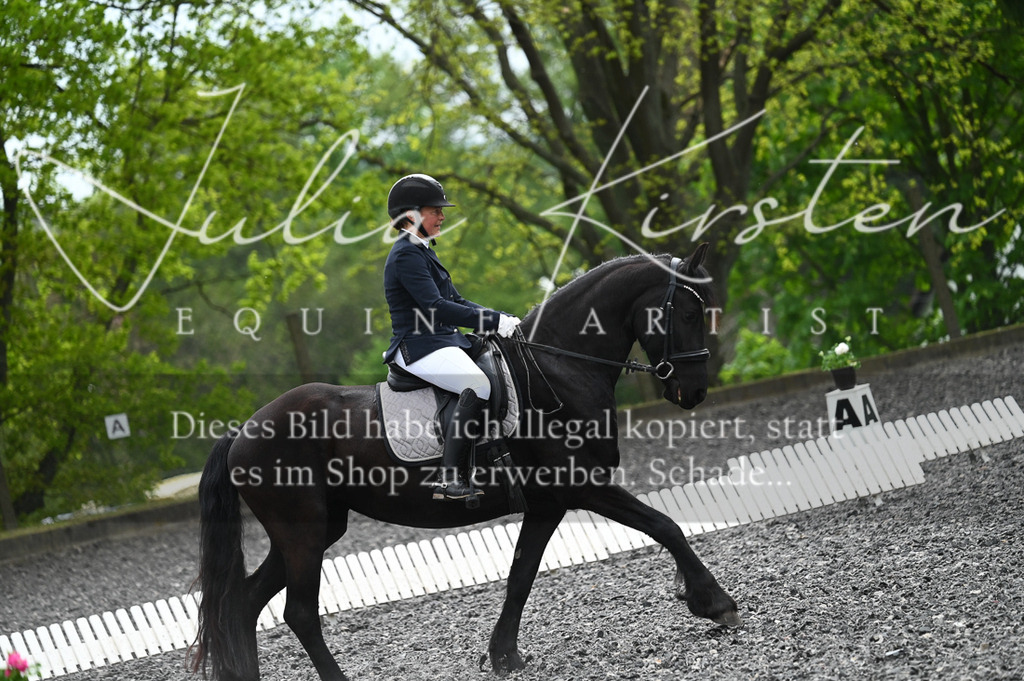 20230512_JK-Röhrsdorf-07-073 | Pferde- und Turnierfotografie in Westsachsen. Pferdeportraits, Auftragszeichnungen und intuitive Kunst.
