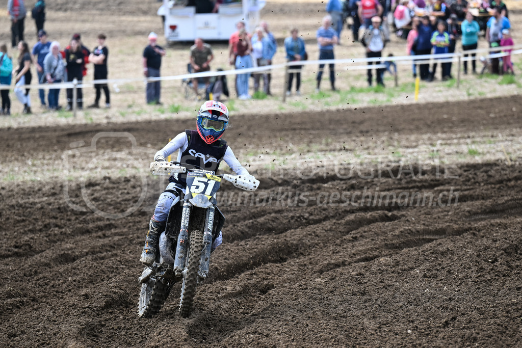 Motocross Schlatt bei Winterthur - 29. April 2023 | #51 Syrmopoulos Adonis  aus Glattbrugg (CH) auf Husqvarna TC 125 in der Kategorie MX2 am Motocross Schlatt bei Winterthur, 29. April 2023.
Instagram: @mx_schlatt | @mc_wila | @sam_schweiz
Bild: Sportfotografie Markus Aeschimann | www.markus-aeschimann.ch - Realisiert mit Pictrs.com