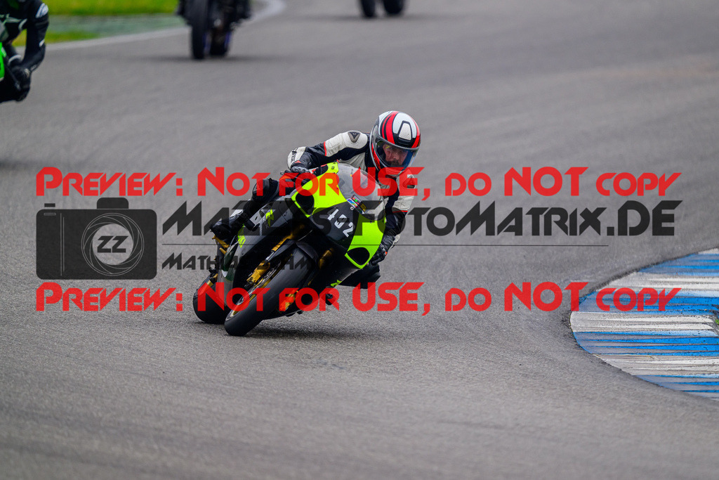 MaZZes_FotoMatrix_240521_6007705_2442 | GELB