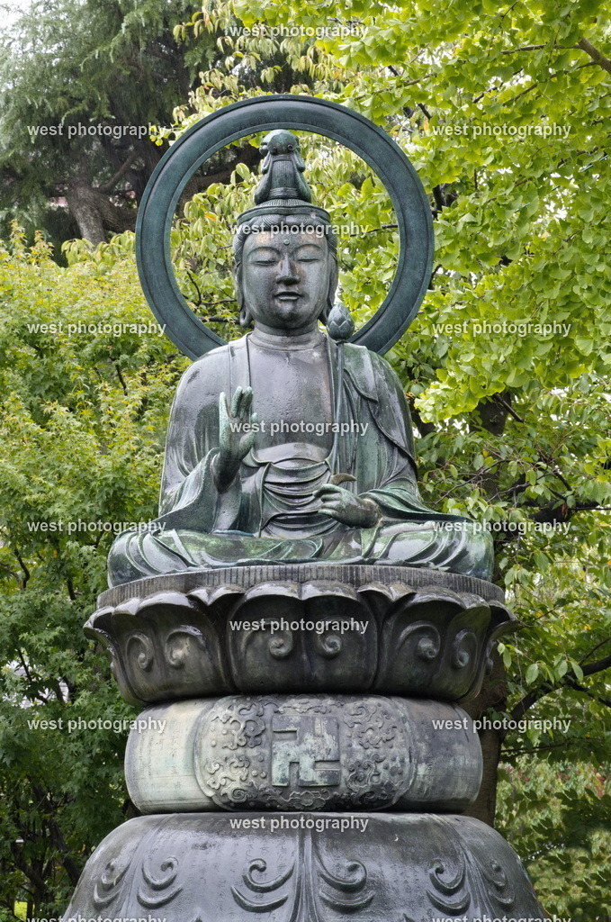 Asakusa - JPN 2025 | west photography - Realisiert mit Pictrs.com