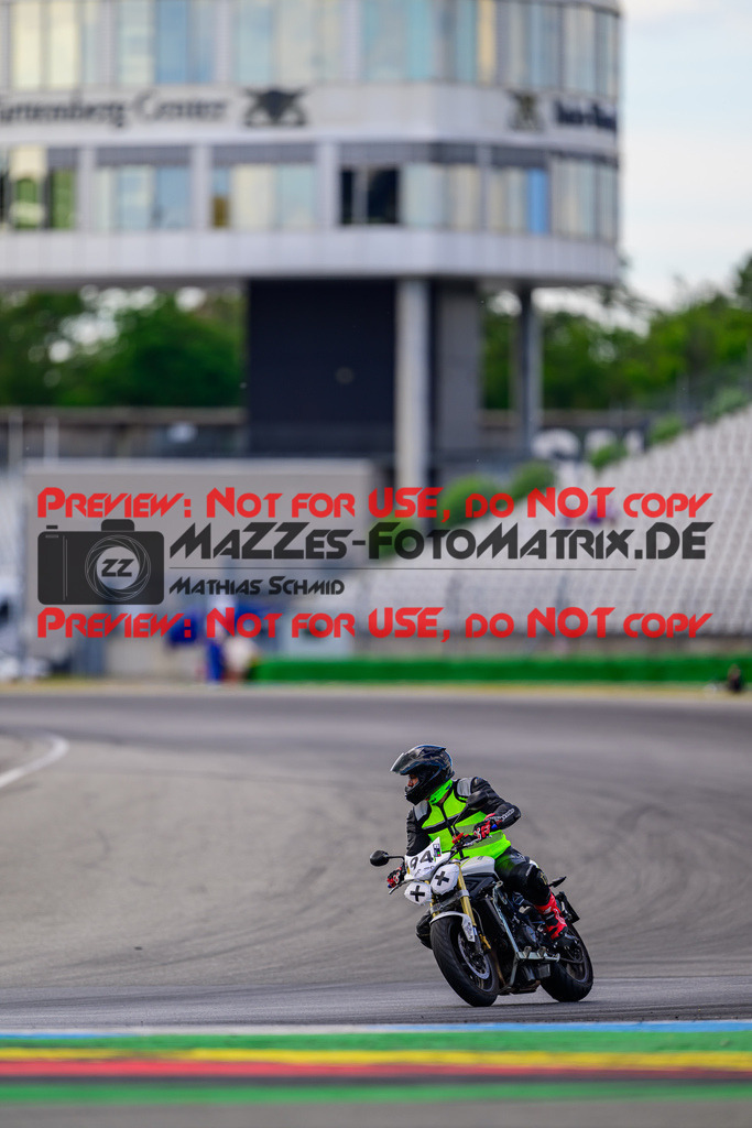 MaZZes_FotoMatrix_240615_6007705_5119 | INST