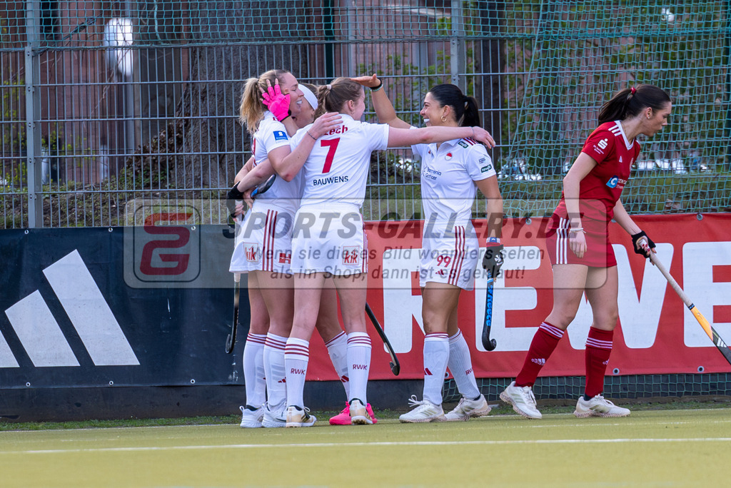 SFE_20260321_0111 | Köln, Deutschland, 21.03.26: Feldhockey 1. Bundesliga Damen zwischen Rot-Weiss Köln - Bremer HC im REWE Sportpark am 21.03.2026 in Köln, Deutschland. (Foto von Stephan Fehrmann)Köln, Germany, 21.03.26: Feldhockey 1. Bundesliga Damen between Rot-Weiss Köln - Bremer HC in REWE Sportpark at 21.03.2026 in Köln, Deutschland. (Foto from Stephan Fehrmann)