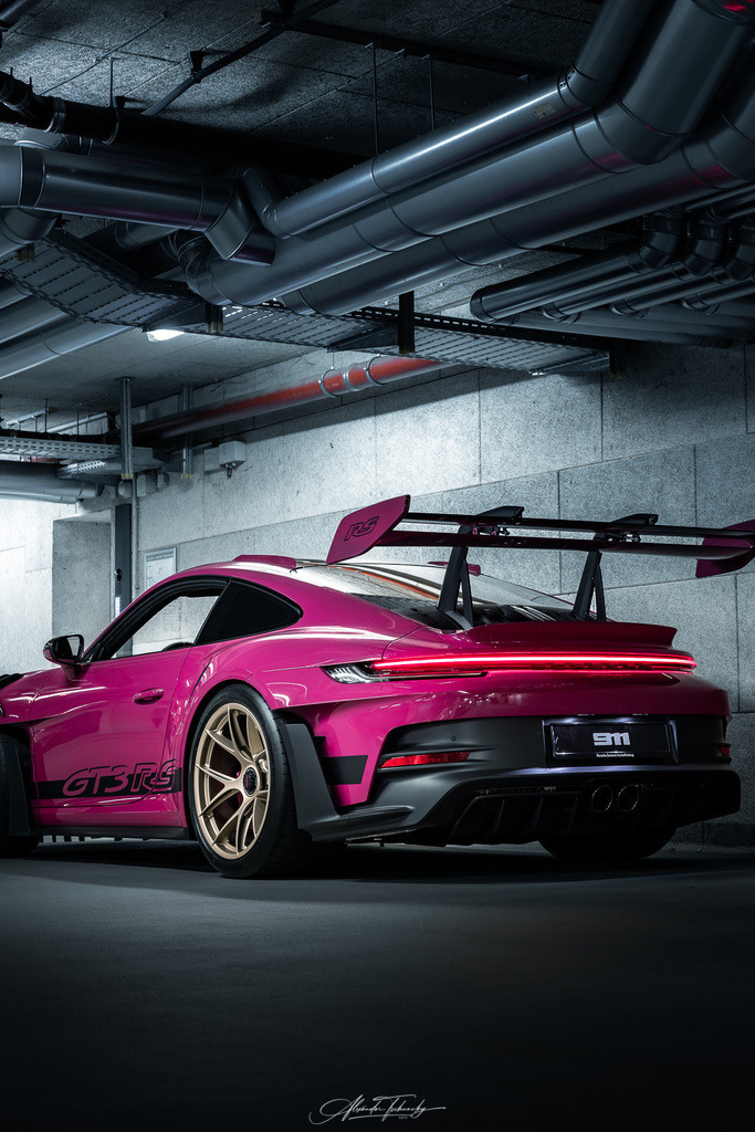 911 GT3 RS Sternrubin Neo | Entdecken Sie die faszinierende Welt von Alexander Tschuncky Arts: Kreative Fotografie, atemberaubende Automobilkunst und hochwertiger Bilderdruck. Lassen Sie sich inspirieren! - Realisiert mit Pictrs.com