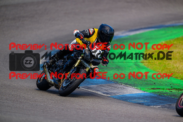 MaZZes_FotoMatrix_240520_6007705_6719 | INST