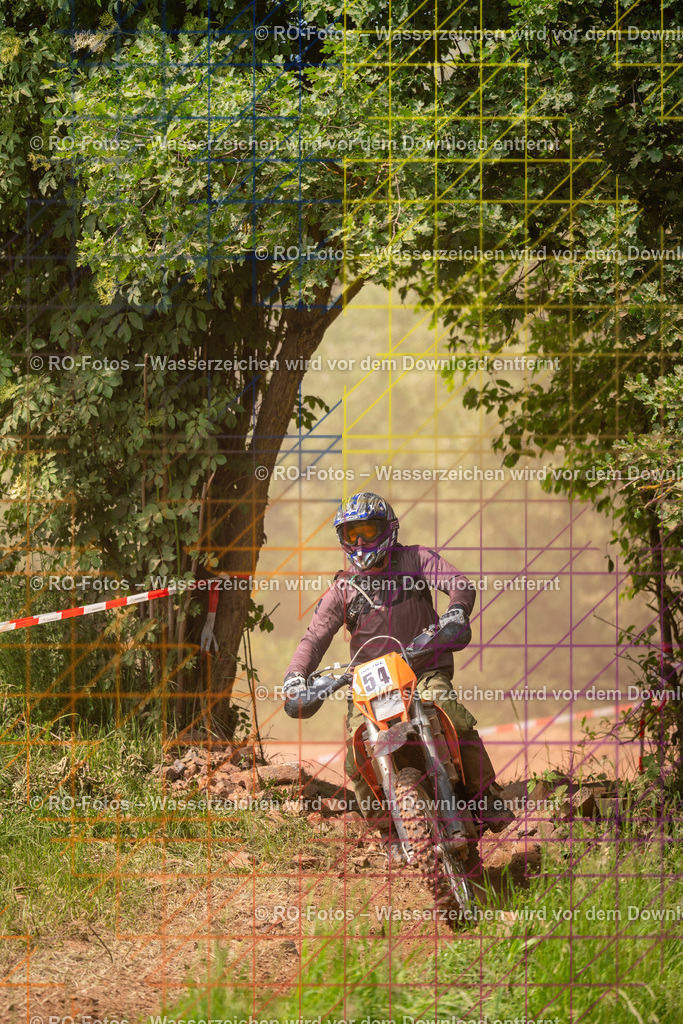 Wolfshausen 3 Lauf -234 | Sportfotografie von RO-Fotos: Motorsport, Motocross, Enduro, Laufveranstaltungen und Triathlon. Professionelle Fotos von Sportlern und Events. - Realisiert mit Pictrs.com