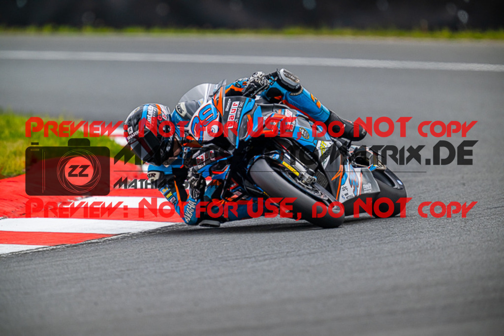 MaZZes_FotoMatrix_220521_8726 | Fotograf Mathias Schmid
Sportfotograf,
Eventfotograf,
Hochzeitsfotograf,
Portraitfotograf