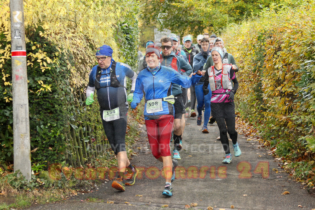 251026_1006_EV4_4256 | Sportfotografie im Rhein-Sieg Kreis, Köln, Bonn, NRW, Rheinland Pfalz, Hessen, etc. Unser Tätigkeitsfeld umfasst den Laufsport vom Volkslauf über den Marathon, Duathlon, Triathon bis zum Ultralauf wie Kölnpfad Ultra oder Schindertrail.