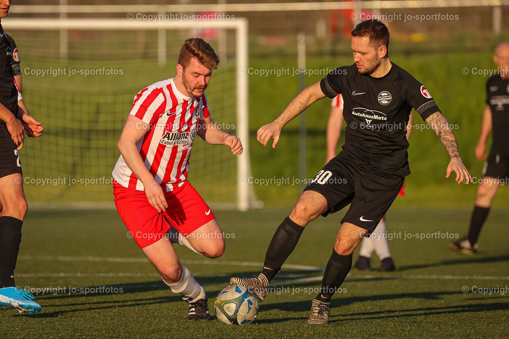 BQ3I2878 | 02.05.2023; Kreisliga C2 Dillenburg; Kunstrasenplatz Oberscheld; SV Oberscheld II - SG Ambach II; Ergebnis 3:4 (0:2)