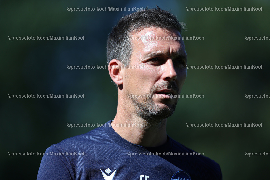 KSC27082401099 | 27.08.2024, Fußball, Karlsruher SC Training, BBBank Wildpark, Saison 2024 2025: Trainer Christian Eichner (KSC Cheftrainer)