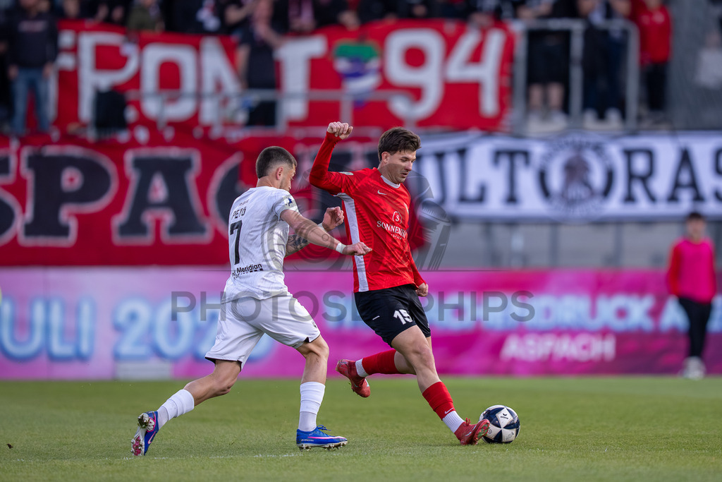 SG Sonnenhof Großaspach vs. SGV Freiberg, Fussball, Regionalliga Suedwest, 30. Spieltag, 22.04.2026 | Antonis Aidonis (SG Sonnenhof Großaspach, #15),SG Sonnenhof Großaspach vs. SGV Freiberg, Fussball, Regionalliga Suedwest, 30. Spieltag, 22.04.2026