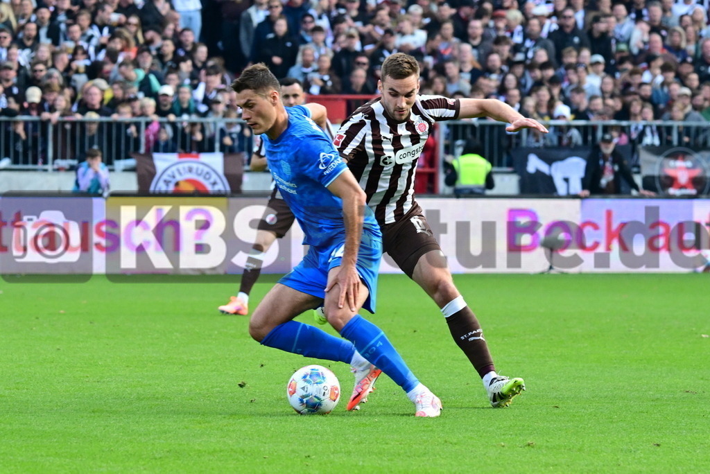 KBS Picture_FCStPauli-Bayer04Leverkusen_033 | v.l. Schick Patrik (Bayer04Leverkusen) , Sands James (St.Pauli) ,Sportplatz :  Millerntor Stadion, - Realisiert mit Pictrs.com