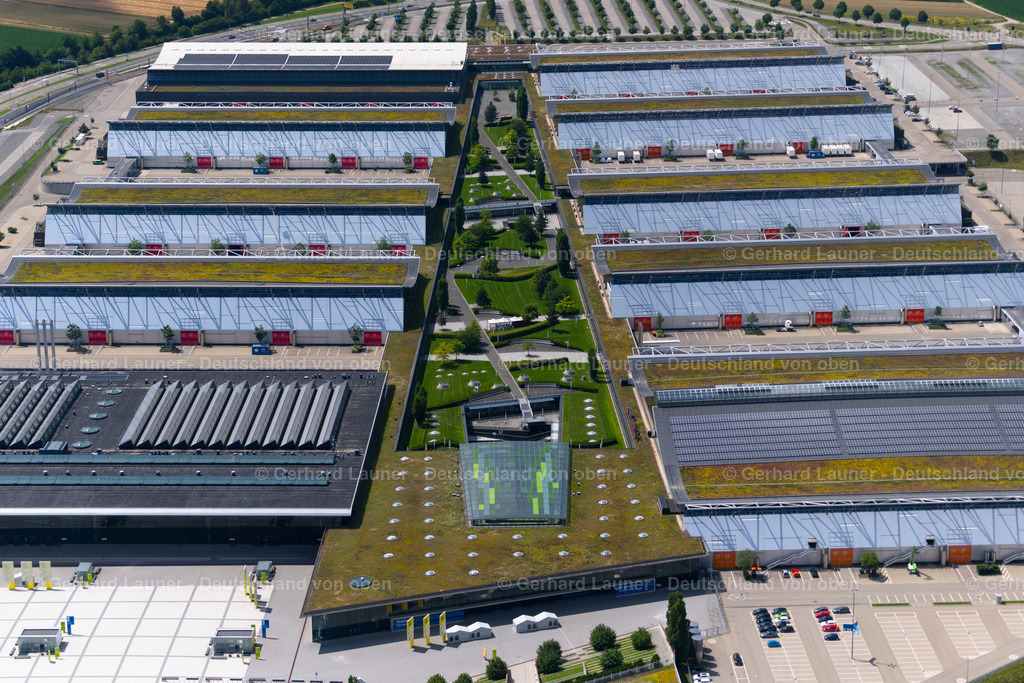 4046342 | LEINFELDEN-ECHTERDINGEN 19.07.2021 Ausstellungsgelände und Messehallen der Messe in Stuttgart im Bundesland Baden-Württemberg, Deutschland. Weiterführende Informationen bei: Donges SteelTec GmbH,  Haslinger Stahlbau GmbH,  Landesmesse Stuttgart GmbH,  Mayr|Ludescher|Partner Beratende Ingenieure PartGmbB,  PERR Stahlbau Betriebs GmbH,  Stahlbau Behrens GmbH &amp; Co. KG,  wulf architekten gmbh. // exhibition grounds and exhibition halls of the Messe in Stuttgart in the state Baden-Wurttemberg, Germany. Further information at: Donges SteelTec GmbH,  Haslinger Stahlbau GmbH,  Landesmesse Stuttgart GmbH,  Mayr|Ludescher|Partner Beratende Ingenieure PartGmbB,  PERR Stahlbau Betriebs GmbH,  Stahlbau Behrens GmbH &amp; Co. KG,  wulf architekten gmbh. Foto: Gerhard Launer