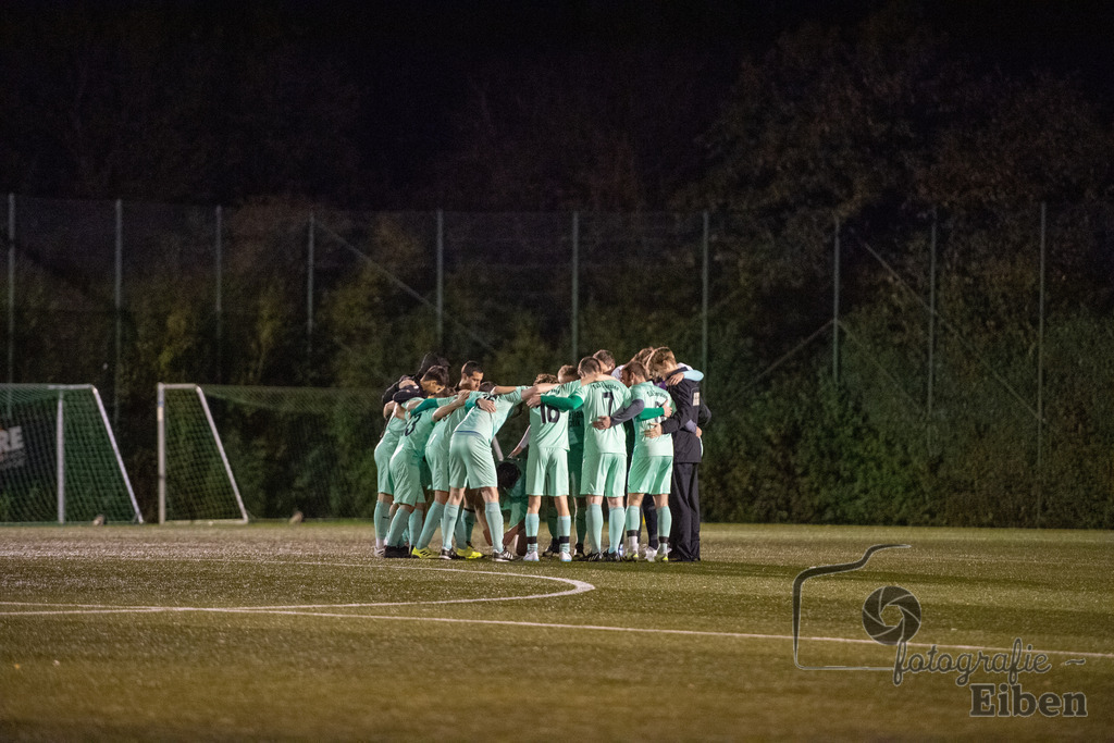 TuS Eversten-SVE Wiefelstede | Herren Kreisliga; TuS Eversten (grün)-SVE Wiefelstede (schwarz) am 03.11.2023; in Oldenburg (Sportanlage Maastricher Straße), Photo: Philip Eiben 2023 - Realisiert mit Pictrs.com