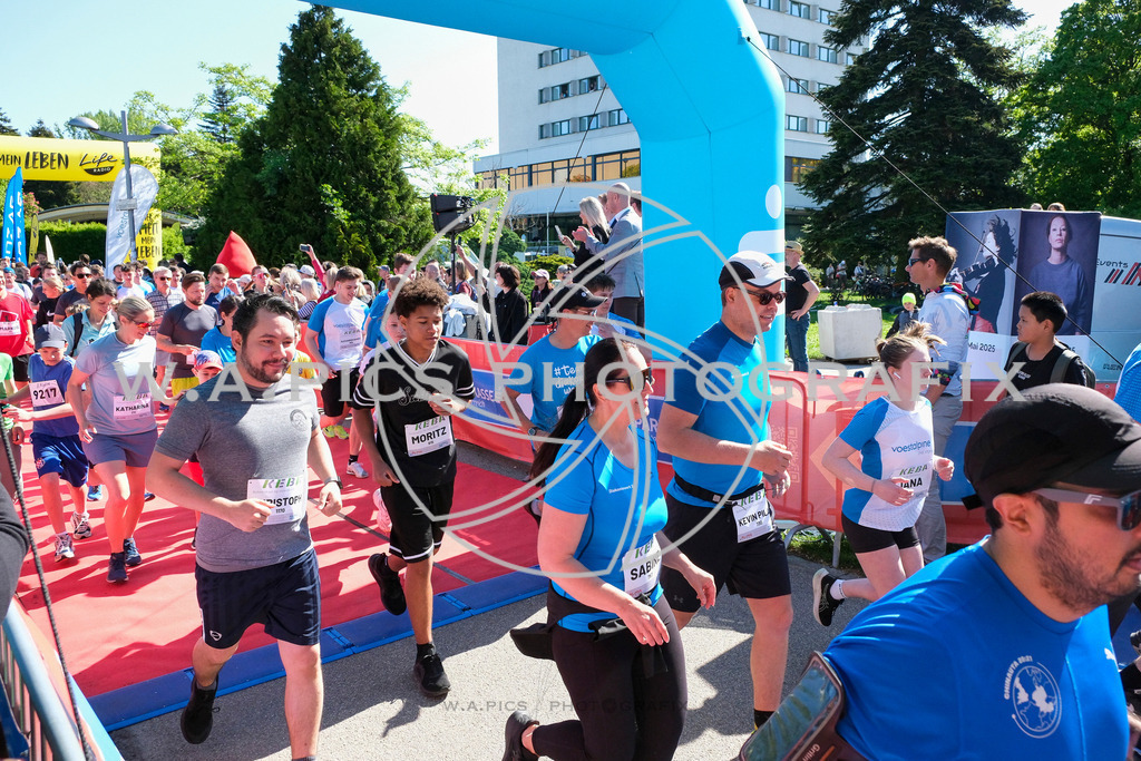 ..... | LINZ,AUSTRIA,27.April 24, Int. 3 Brückenlauf Linz  , Image shows: Photo: WAPICS / Michael ring