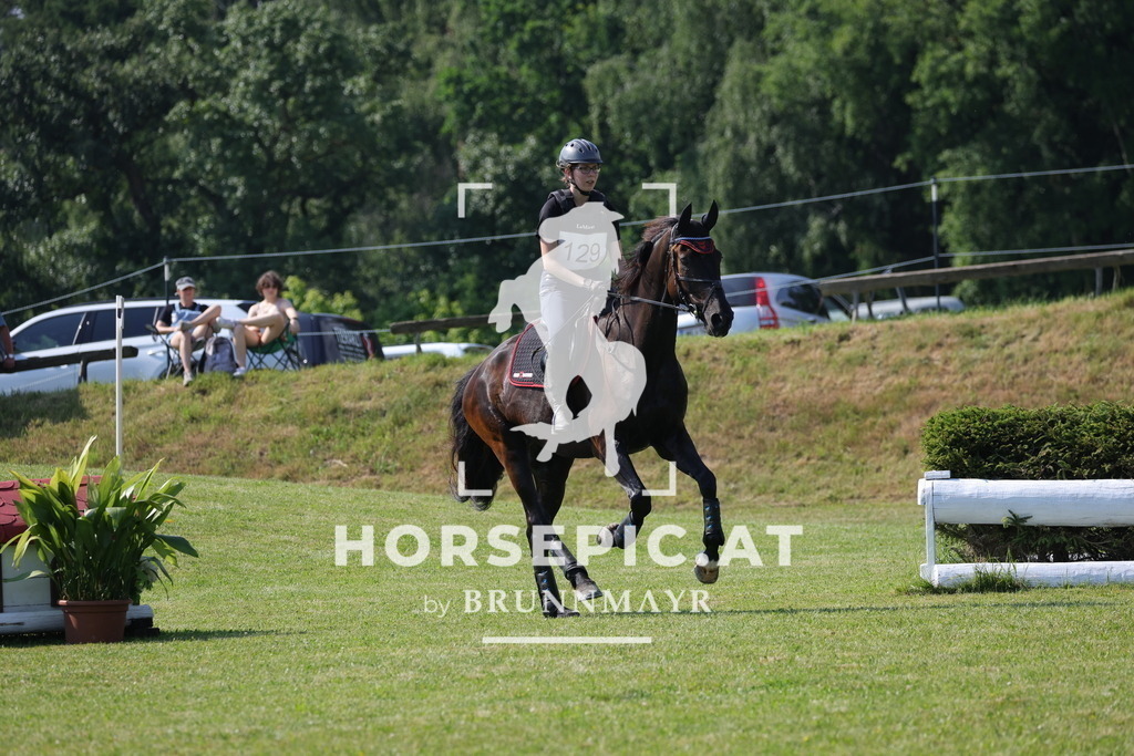 0P6A9044 | Willkommen bei Brunnmayr - Design & Fotografie – Ihrem Spezialisten für Reitturniere und Pferdeveranstaltungen in Oberösterreich, Salzburg und Bayern! Seit über 17 Jahren sind wir leidenschaftlich dabei.