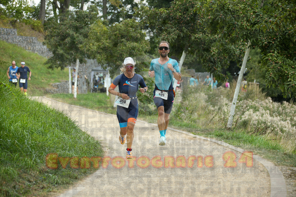 250824_1359_EX1_4509 | Sportfotografie im Rhein-Sieg Kreis, Köln, Bonn, NRW, Rheinland Pfalz, Hessen, etc. Unser Tätigkeitsfeld umfasst den Laufsport vom Volkslauf über den Marathon, Duathlon, Triathon bis zum Ultralauf wie Kölnpfad Ultra oder Schindertrail.