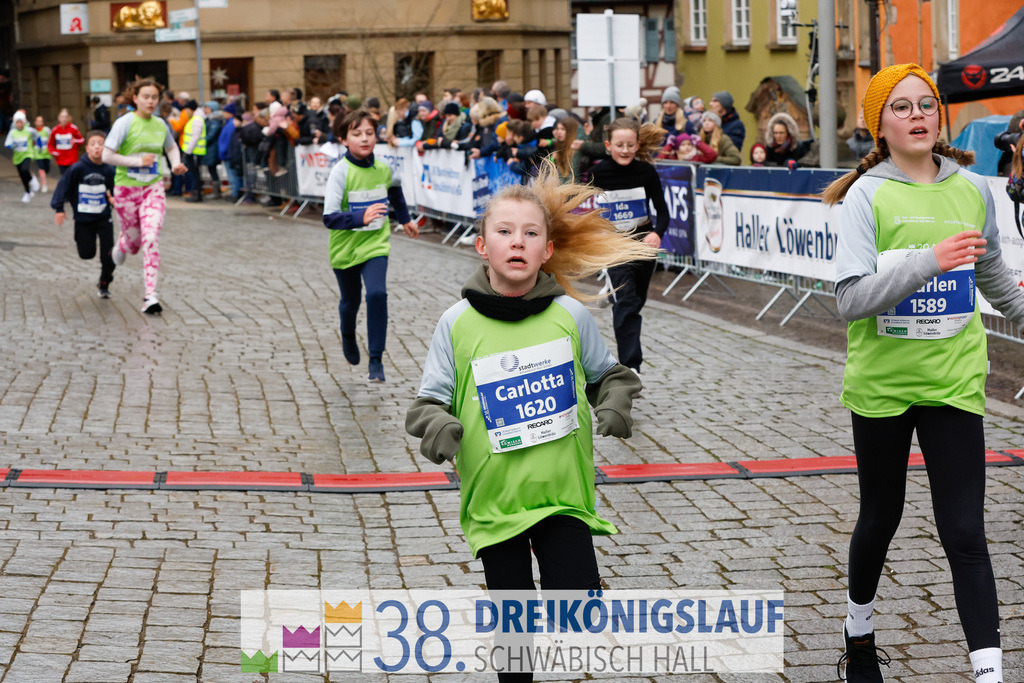 1700m Stadtwerke Jugendlauf | 3 Koenigslauf 2024 1700m Stadtwerke Jugendlauf - Realisiert mit Pictrs.com